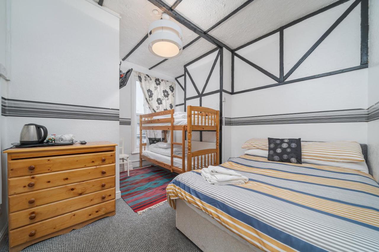 Deneside Guest House Blackpool Bagian luar foto